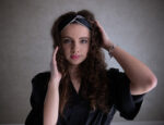 Grace hodvábna čelenka do vlasov - černý ónyx