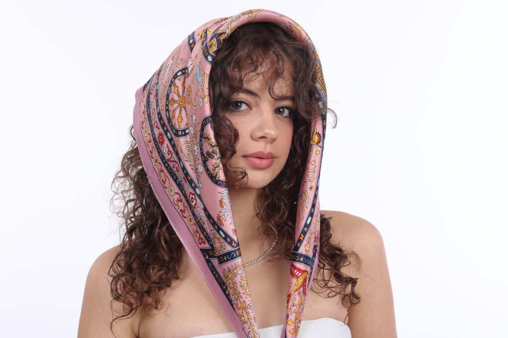 Pink Velvet hodvábna šatka 70×70 cm – luxusný doplnok z pravého morušového hodvábu